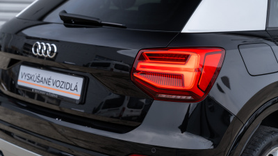 Audi Q2 1.5 TFSI  (pohľad do interiéru)