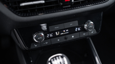 Škoda Fabia 1.0 TSI Drive Plus (pohľad do interiéru)