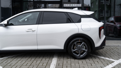 Kia K4 1.6 T-GDi 7DCT Gold (pohľad do interiéru)