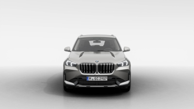 BMW X1 20i sDrive (pohľad do interiéru)