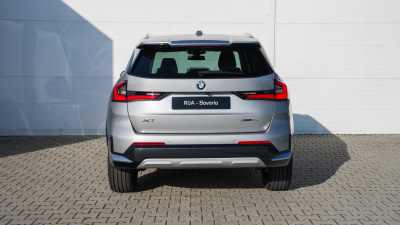 BMW X1 20i sDrive (pohľad do interiéru)