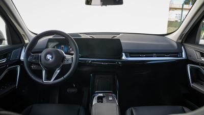 BMW X1 20i sDrive (pohľad do interiéru)
