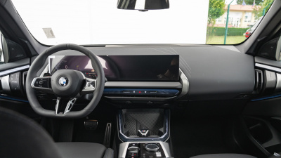 BMW X3 20d xDrive (pohľad do interiéru)
