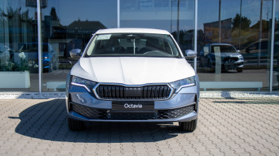 Škoda Octavia 1.5 TSI Extra (pohľad zboku)