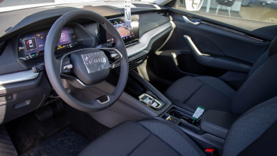 Škoda Octavia 1.5 TSI Extra (pohľad do interiéru)