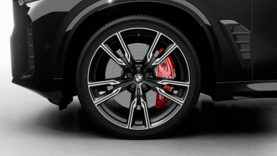 BMW X5 30d xDrive (pohľad spredu)