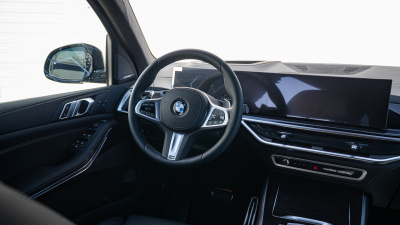 BMW X5 40d xDrive (pohľad do interiéru)