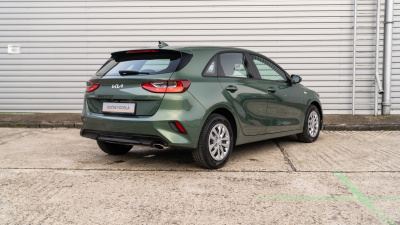 Kia Ceed 1.5 T-GDi Silver (pohľad do interiéru)