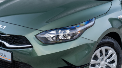 Kia Ceed 1.5 T-GDi Silver (pohľad do interiéru)