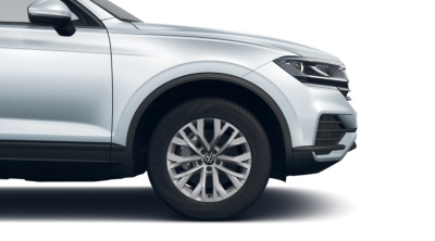 VW Touareg 3.0 TDI Limited (pohľad do interiéru)