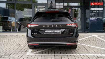 Škoda Superb Combi 2.0 TDI L&K 4x4 (pohľad spredu)