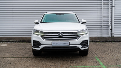 Volkswagen Touareg 3.0 TDI Basic (pohľad zboku)