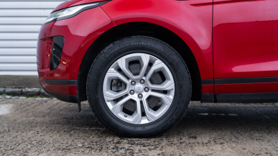 Land Rover Range Rover Evoque 2.0 D AWD Mild Hybrid (pohľad do interiéru)