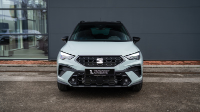 SEAT Arona 1.0 TSI Style Family (pohľad spredu)
