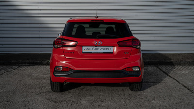 Hyundai i20 1.2 MPi Cool (pohľad spredu)