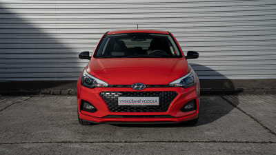 Hyundai i20 1.2 MPi Cool (pohľad zboku)