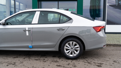 Škoda Octavia 1.5 TSI Drive 130 (pohľad spredu)