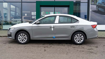 Škoda Octavia 1.5 TSI Drive 130 (pohľad do interiéru)