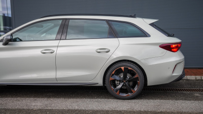 CUPRA Leon SP 2.0 TSI 4x4 (pohľad do interiéru)