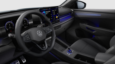 VW T-Roc 1.5 eTSI R-Line (pohľad do interiéru)