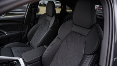 AUDI Q5 Sportback 2.0 TDI Quattro (pohľad zozadu)