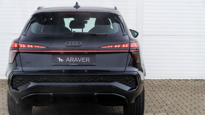 AUDI Q3 2.0 TDI (pohľad do interiéru)