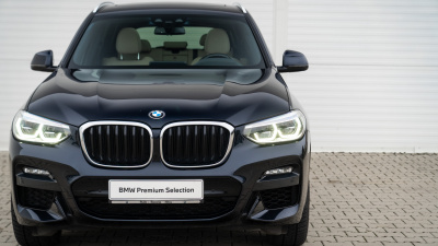 BMW X3 30d xDrive (pohľad do interiéru)