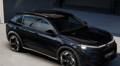 VW T-Roc 1.5 eTSI R-Line (pohľad do interiéru)