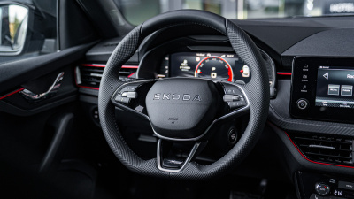 Škoda Kamiq 1.5 TSI Monte Carlo (pohľad do interiéru)