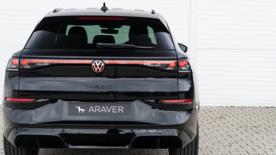 VW T-Roc 1.5 eTSI R-Line (pohľad do interiéru)