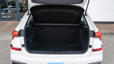 Škoda Kamiq 1.0 TSI Drive 130 (pohľad do interiéru)