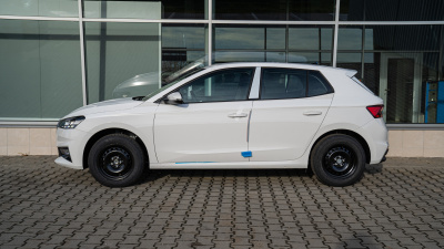Škoda Fabia 1.0 MPI Essence (pohľad zboku)