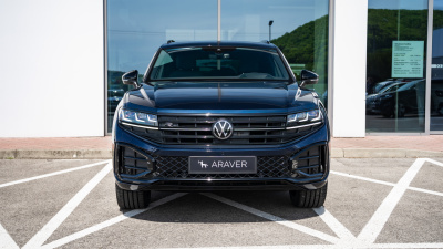 VW Touareg 3.0 TDI R-Line Final Edition (pohľad zozadu)