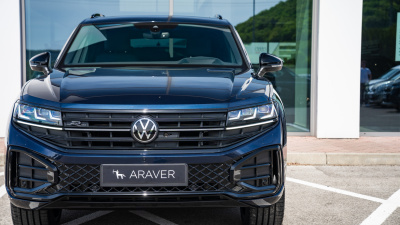 VW Touareg 3.0 TDI R-Line Final Edition (pohľad do interiéru)