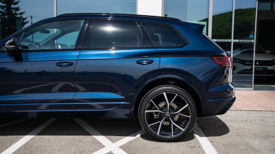 VW Touareg 3.0 TDI R-Line Final Edition