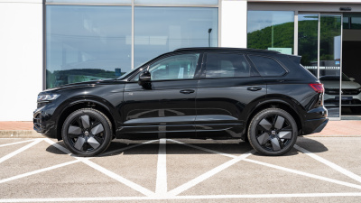 VW Touareg 3.0 TDI R-Line Final Edition (pohľad zboku)