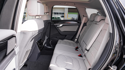 VW Touareg 3.0 TDI R-Line Final Edition