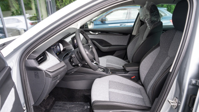 Škoda Octavia 1.5 TSI Extra Plus (pohľad do interiéru)