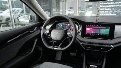 Škoda Octavia 1.5 TSI Extra Plus (pohľad do interiéru)