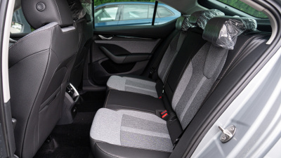 Škoda Octavia 1.5 TSI Extra Plus (pohľad do interiéru)