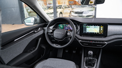 Škoda Octavia 1.5 TSI Extra Plus (pohľad do interiéru)