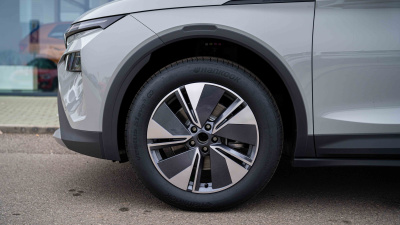 Škoda Elroq 50 Essence (pohľad do interiéru)