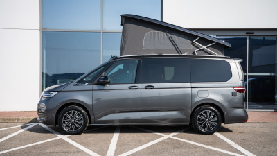 VW California Beach Tour 2.0 TDI (pohľad do interiéru)