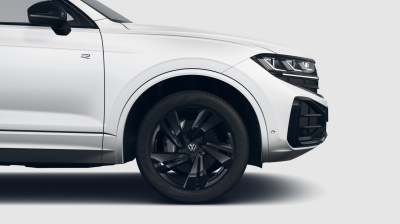 VW Touareg 3.0 TDI R-Line Final Edition (pohľad do interiéru)