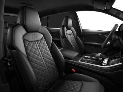 AUDI Q8  (pohľad do interiéru)