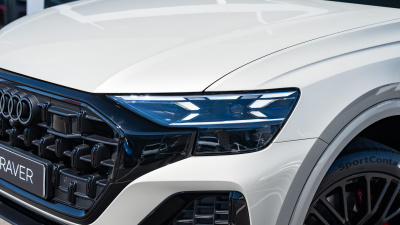 AUDI Q8 3.0 TDI Quattro  (pohľad do interiéru)