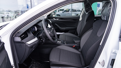 Škoda Octavia Combi 2.0 TDI Selection (pohľad do interiéru)