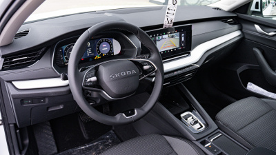 Škoda Octavia Combi 2.0 TDI Selection (pohľad do interiéru)