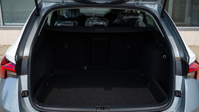 Škoda Octavia Combi 2.0 TDI Selection (pohľad do interiéru)