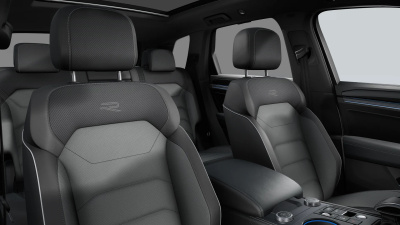 VW Touareg 3.0 TDI R-Line Final Edition (pohľad do interiéru)